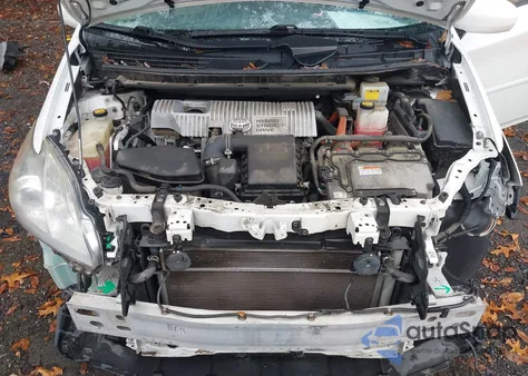 2011 Toyota Prius Three z USA, uszkodzony, nr VIN JTDKN3DU3B0281514